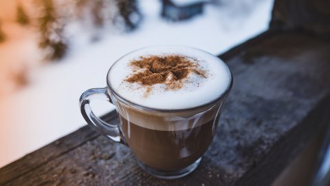 Hétfői friss hírek, forgalom, időjárás – Reggeli pakk