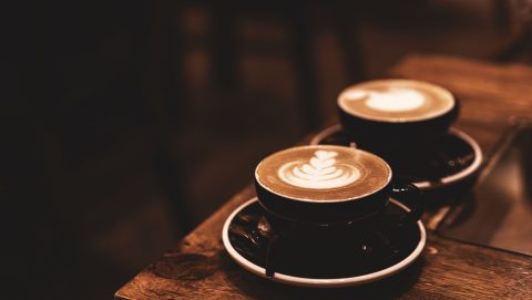 Pénteki friss hírek, forgalom, időjárás – Reggeli pakk