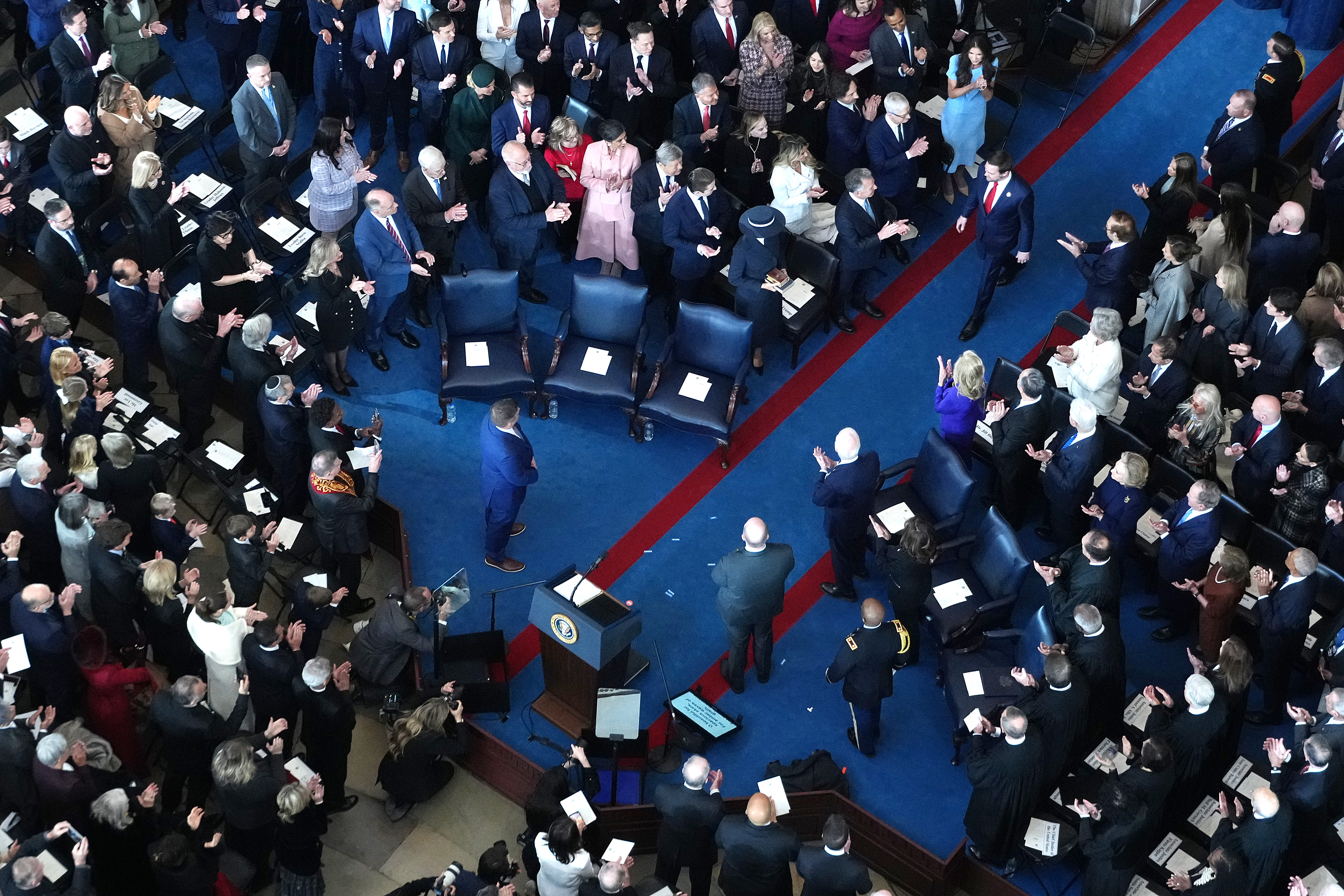 Trump és Vance belépett a Capitolium Rotundájába 1