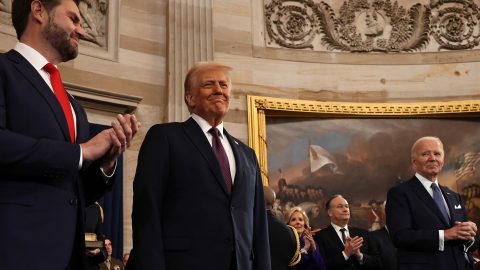 JD Vance alelnök letette az esküt