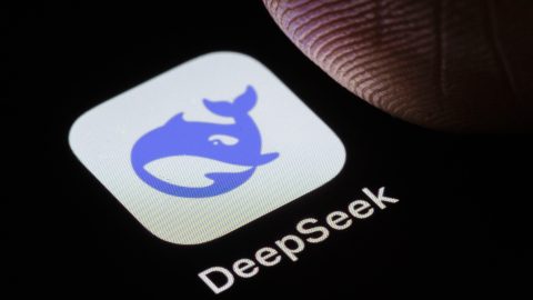 Komoly kockázatot jelenthet a DeepSeek használata
