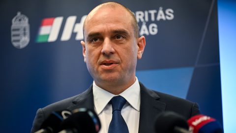 Átlátszó: jogszerűen hagyta ki a házát a vagyonnyilatkozatából az Integritás Hatóság elnöke