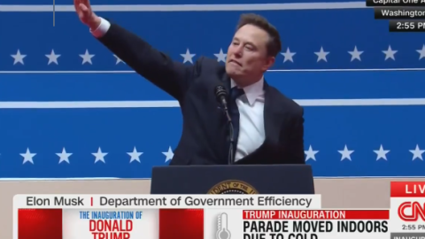 Elon Musk náci karlendítéshez hasonló mozdulatot tett, miután köszönetet mondott Trump támogatóinak