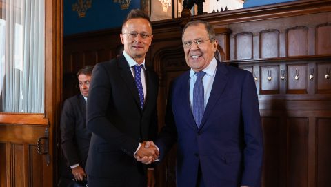 Itt a lista: őket szedné le a magyar kormány uniós szankciós listáról