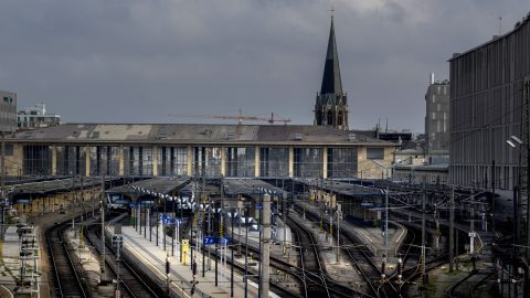 Egy 14 éves fiú tervezett terrorcselekményt egy bécsi pályaudvaron