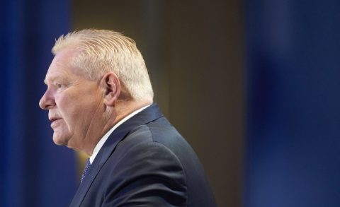 Győzelemre készül a kanadai populista, aki anti-Trumpként építette fel kampányát