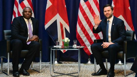 A brit védelmi miniszter és a külügyminiszter szerint ártalmas lenne egy rossz békemegállapodás