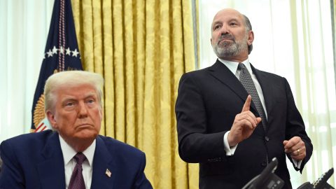 Trump következőre az adóhivatalt szüntetné meg