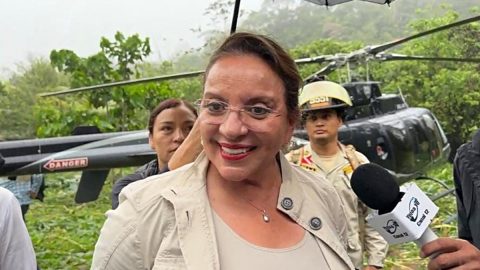 A dzsungelben kellett kényszerleszállást végrehajtania a hondurasi elnök helikopterének