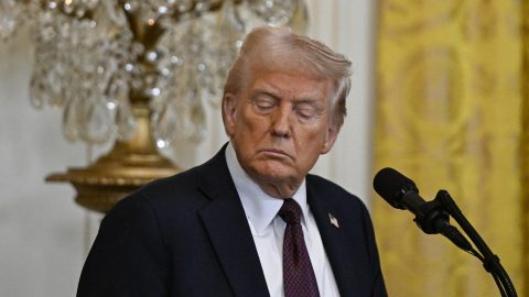Donald Trump külföldi diákok kitoloncolására készülhet