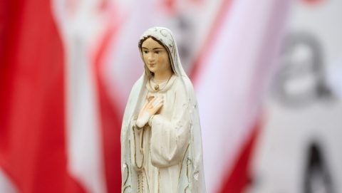 A könnyező Szűz Mária vérében az olasz szobortulajdonos DNS-ét azonosította a laborvizsgálat