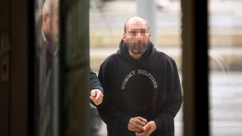 „Nem teljesen ismerem be a bűnösségemet ” – ezt vallotta a férfi, aki hagyta éhezni, majd halálra fagyni az édesanyját