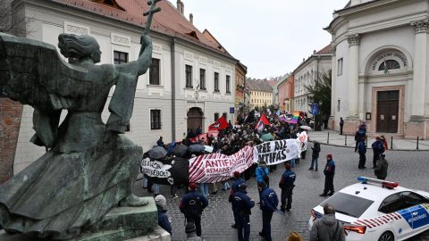 Az ügyészség 14 év fegyházat kért az antifa támadások német vádlottjára