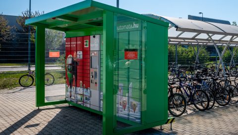 Az adóztatás erősen fékezi a magyar webáruházak szárnyalását