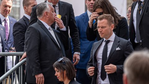 Tiborcz István a luxusklubja szomszédjában lévő villába költözött