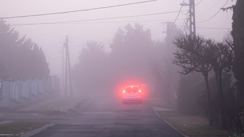 Szeles, esőmentes hideggel indul a hétvége