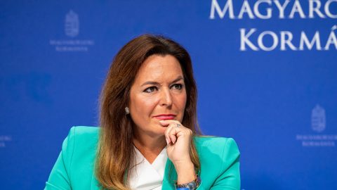 A kormányszóvivő a Fico és a Trump elleni merénylethez hasonlította a Direkt36 Orbán-családról szóló filmjét