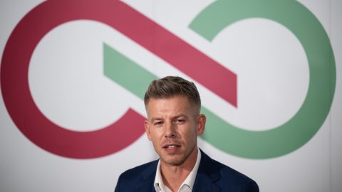 Bayer Zsolt listázná a bírókat, akik részt vesznek a február 22-i tüntetésen