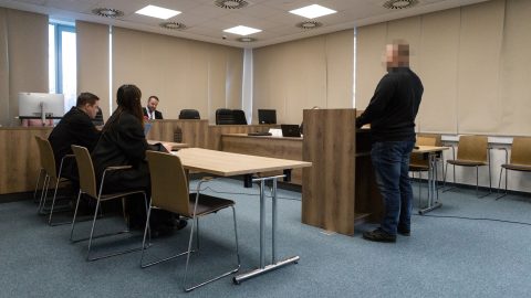 Megúszta a tényleges életfogytiglant, harminc év múlva szabadulhat legkorábban az albertirsai családirtó