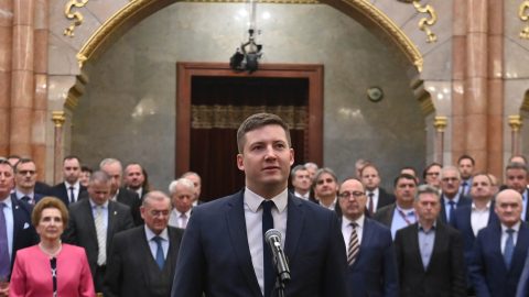 Farkas Örs, Rogán Antal régi munkatársa kiberbiztonságért felelős biztos lett