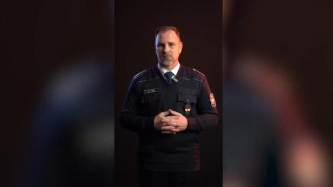 „Méltatlan kommunikáció folyt az ötödik kerületi lakástűzzel összefüggésben” – videóban kér bocsánatot a rendőrség