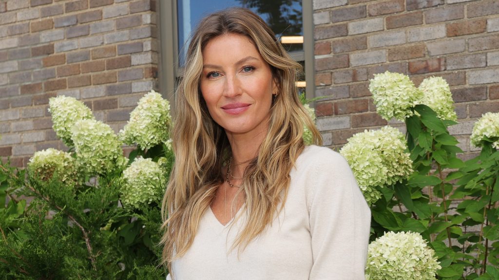 Megszületett Gisele Bündchen harmadik gyereke