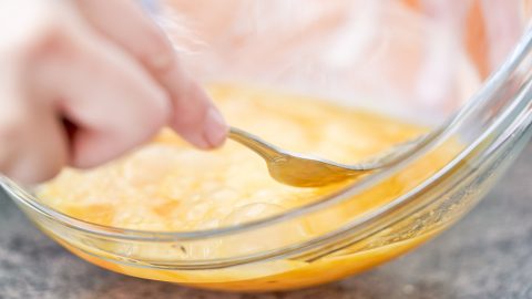 Sokkal selymesebb a tojásrántotta, ha egy összetevőt kihagyunk belőle