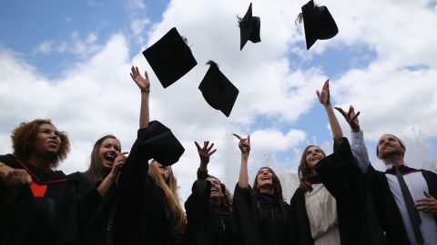 Álláshirdetés: már csak ötből egynél elvárás a diploma