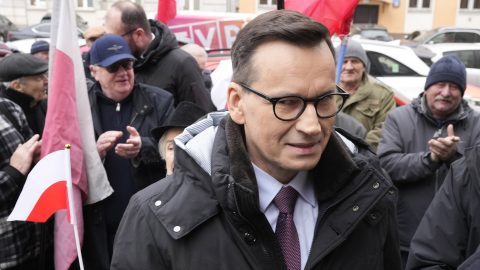 Hatásköri túllépéssel gyanúsítják a volt lengyel miniszterelnököt