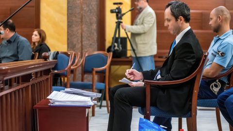 Közleményt adott ki a Fővárosi Törvényszék a lúgos orvosról