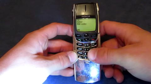 Akár félmillió forintot is érhet ez a régi mobiltelefon