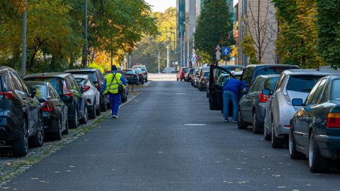 Több százzal kevesebb parkoló autót eredményezett a II. kerület akciója