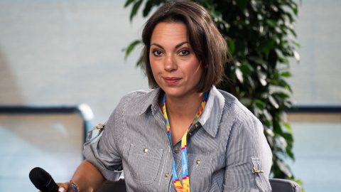 „Maffiadinasztia” feliratokat ragasztottak ki Orbán Ráhel bababoltjának kirakatára
