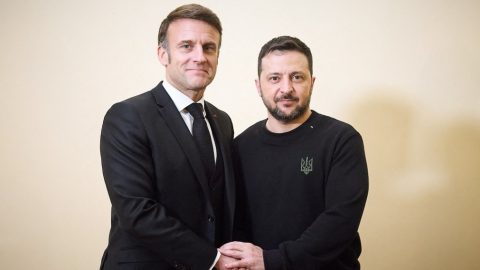 Újabb békecsúcsot rendeznek Párizsban, Macron és Zelenszkij előtte vacsoráznak