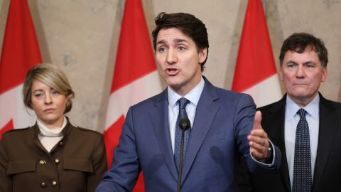 Nagyon buta dolognak nevezte Trump vámjait a kanadai kormányfő, majd bejelentette a válaszlépéseket