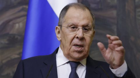 Lavrov: Moszkva elkerüli az olyan kompromisszumokat, amelyek emberek életét veszélyeztetnék