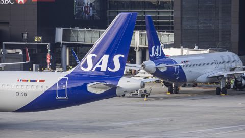 Egész péntekre lezárták a londoni Heathrow repülőteret