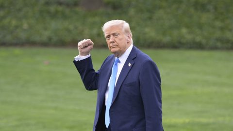 Trump nem rúgja ki a titkos haditervek kiszivárgásában érintett kormánytagokat