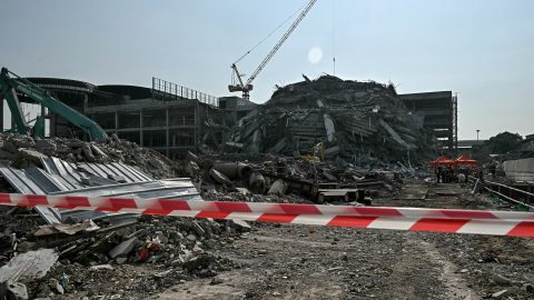 Erős földrengés rázta meg Mianmart – összedőlt egy 30 emeletes épület Bangkokban, 43-an eltűntek