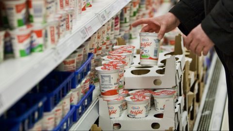 Változás a boltok polcain: tejtermékek és neveik változhatnak meg
