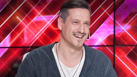 Megszületett Pély Barna kislánya