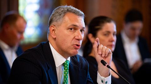 Vécét villantott Lázár János Kelenföldön