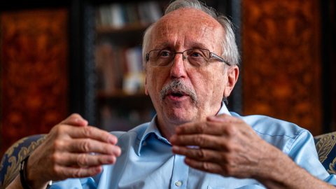 Fideszes múltját felemlegetve ment neki Vitézy Dávidnak Erzsébetváros polgármestere