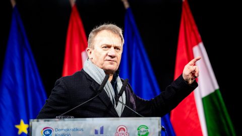 Varju László magabiztosan nyerte az újpesti időközi választást, a Fidesz jelöltje a második