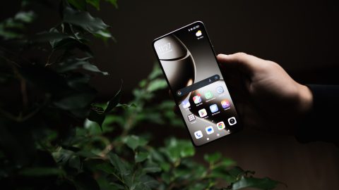 Belenyúlhat a kormány a mobil- és internetdíjakba, új lépések jöhetnek