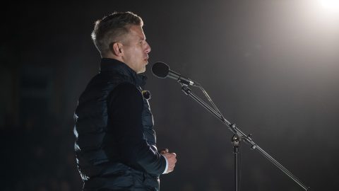 Orbán magyarázza a poloskázását