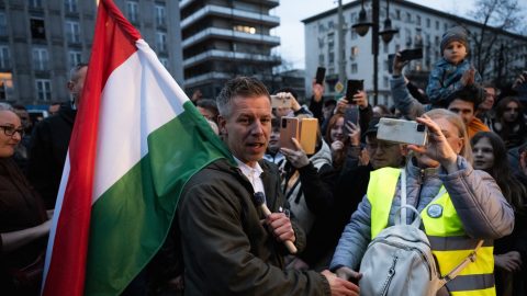 Magyar Péter: Megvan a deal, hogy a Matolcsy-klán mennyit tarthat meg, és mennyi megy át Orbánékhoz