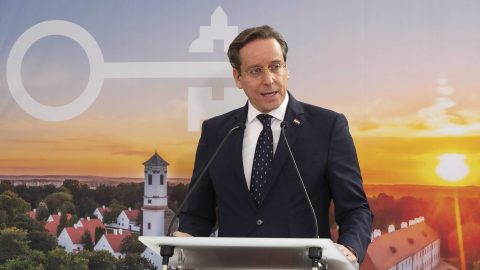 Kirúgták Magyar Péter utódját a Diákhitel Központból