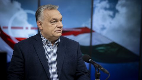 Nem látja, hogy Európát háború fenyegeti