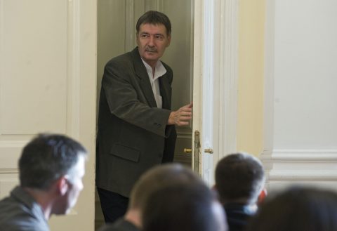 A halál széléről rángatta vissza az MSZP-s exminisztert, aki elvette megmentőjét